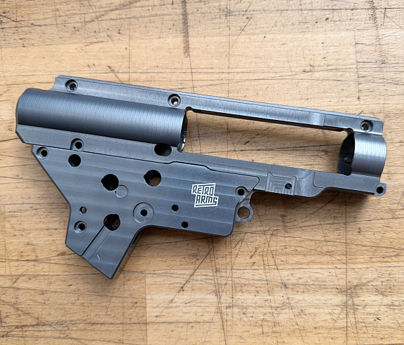 CNC dělený mechabox SR25 (8mm) - QSC