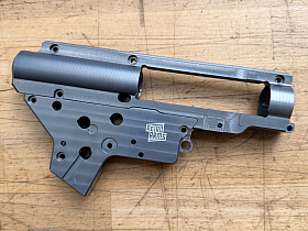 CNC dělený mechabox SR25 (8mm) - QSC