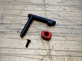 CNC záchyt zásobníku AR15 - C